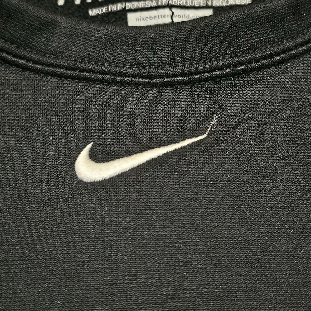 Nike Amherst Sweatshirt College Therma Fit XL Basketball Black  Rare Shirt Top